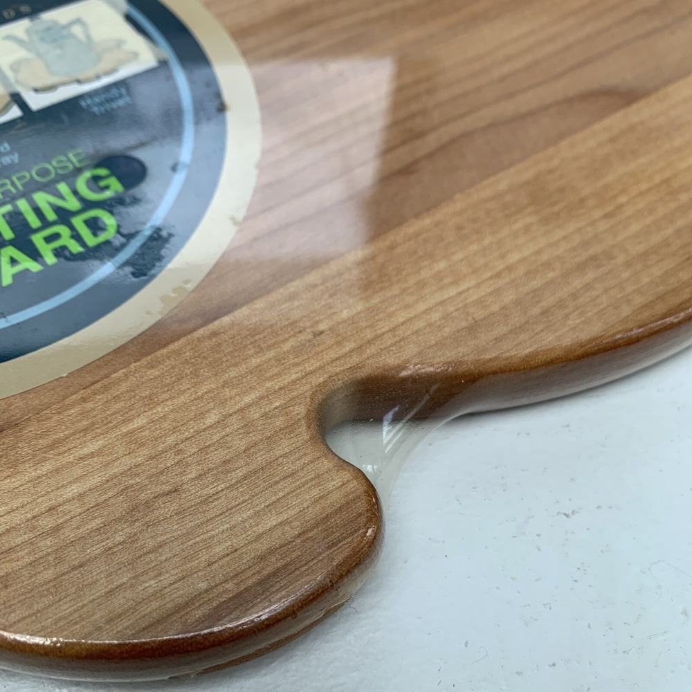 FELISHA FISH Hardwood Cutting Board by Foley Martens Made in U.S.A. 9X 15" - Picture 4 of 9